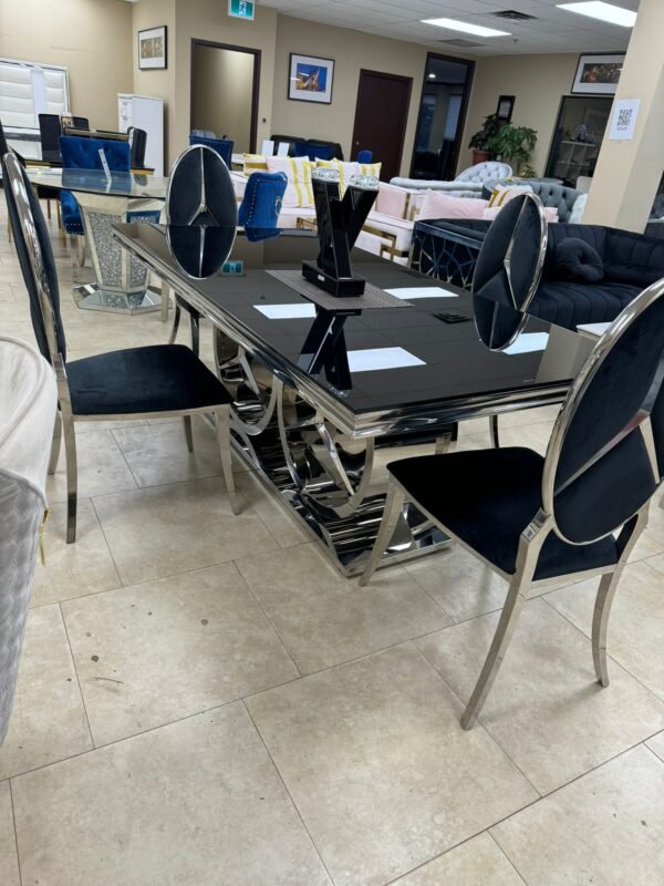 Modern Mercedes Design Dining Set