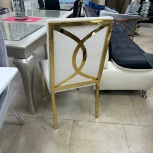 Gold Dining Chair – Luxurious and Modern Design