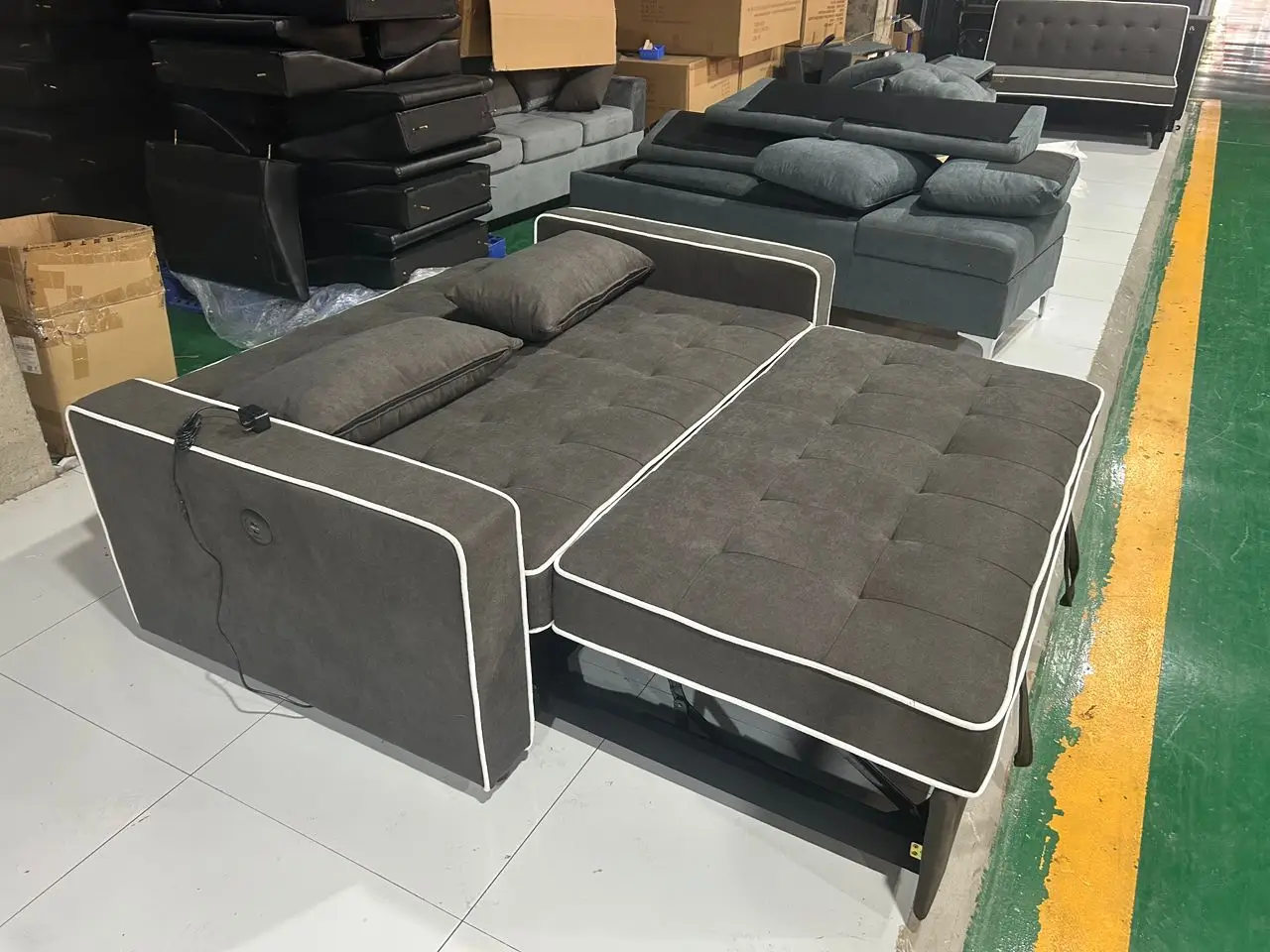 Grey Tufted Pull-Out Sleeper Sectional Sofa with Toss Pillows