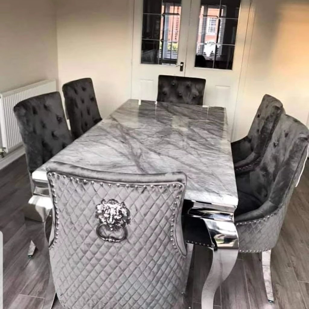 Marble Dining Table with Velvet Chairs – Pure Luxury for Your Dining Space